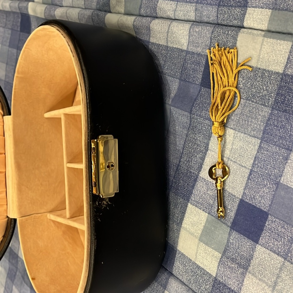 Black Jewelry Box - Picture 4 of 10